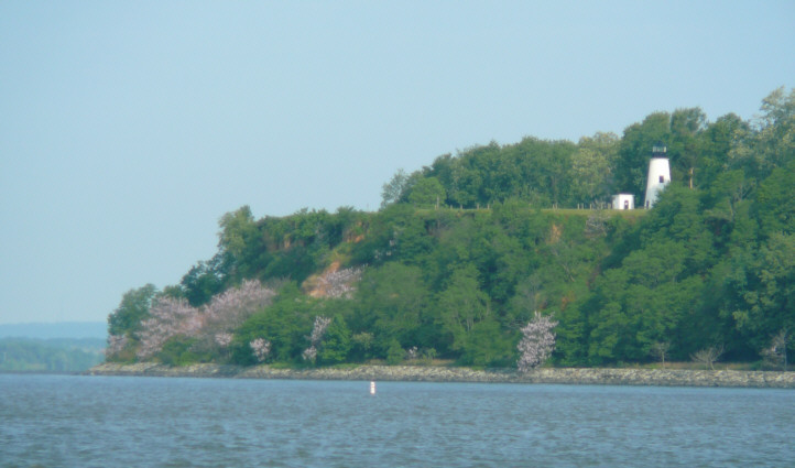 Untitled Document [www.momo-sailing.ch]